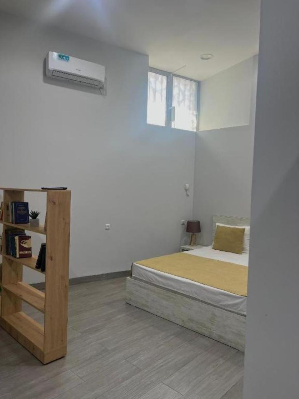 Hotel Menua Jerevan Buitenkant foto