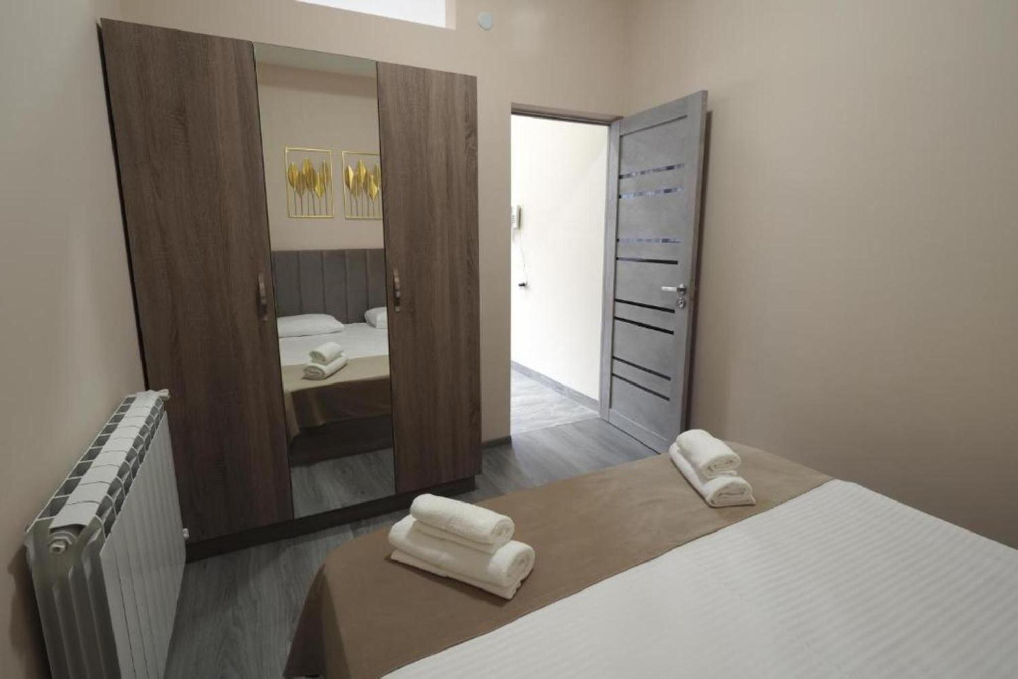 Hotel Menua Jerevan Kamer foto